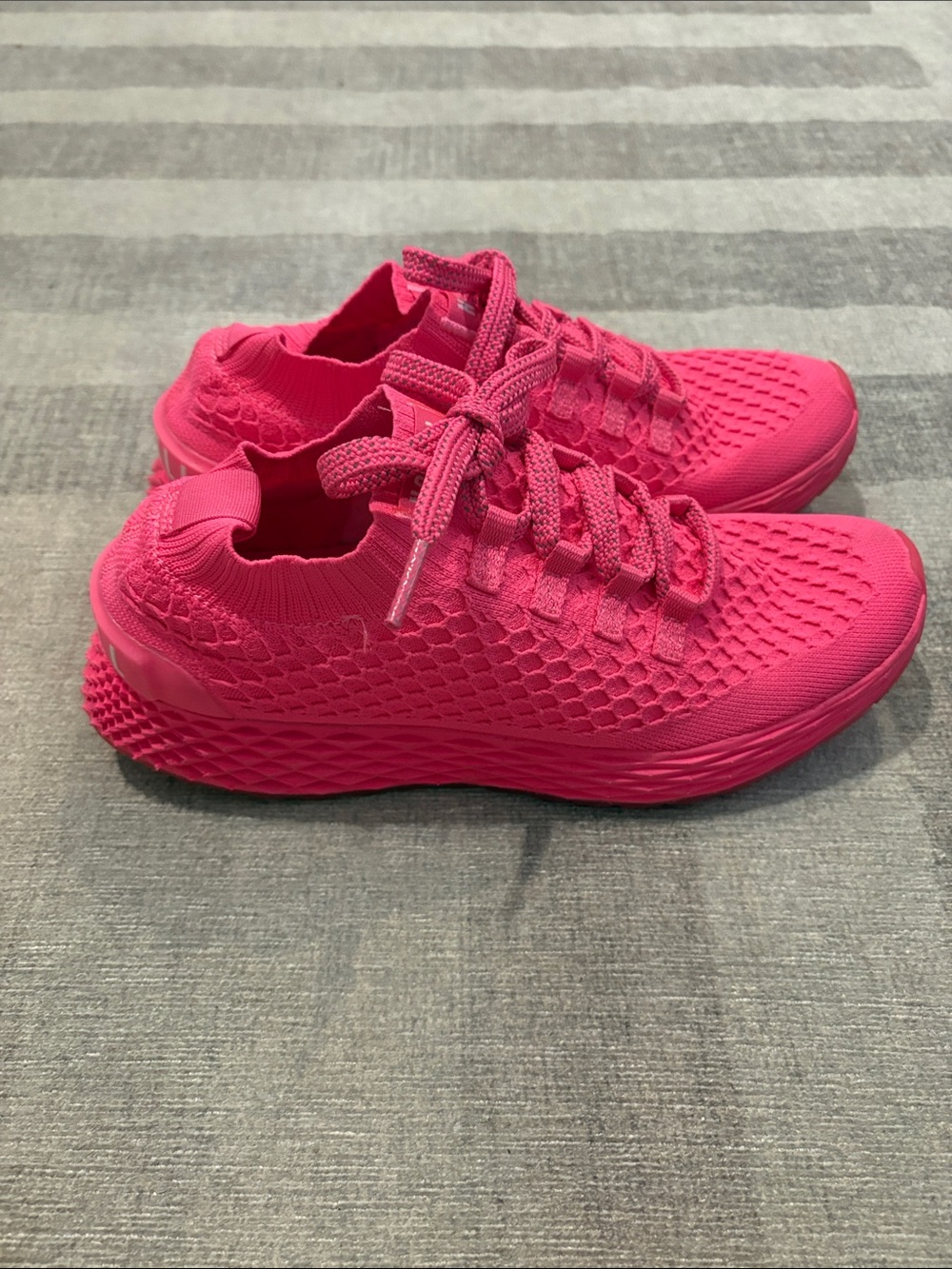 NOBULL Women’s Allday Knit - Neon Pink